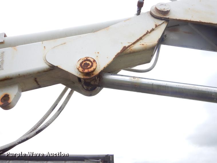 image for item ED9339 1991 Ford LNT8000 railroad crane truck