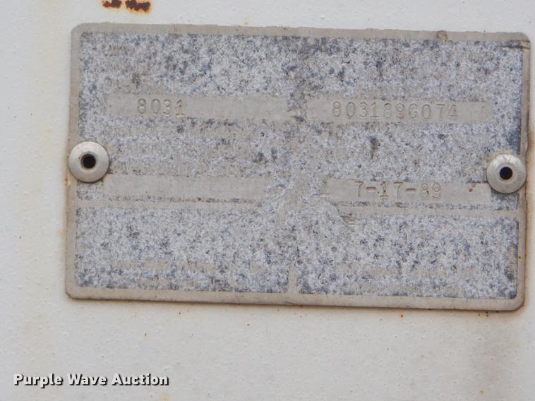 image for item ED9339 1991 Ford LNT8000 railroad crane truck