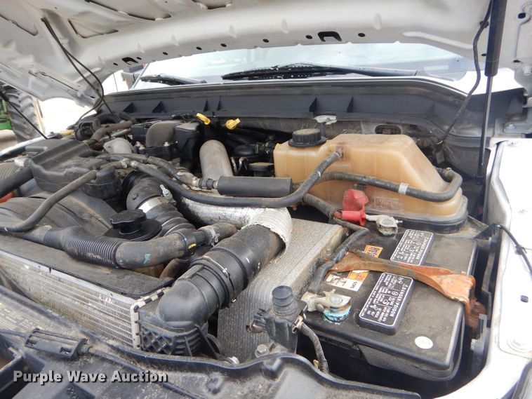 image for item ED9346 2011 Ford F350 SuperCab bale bed pickup truck