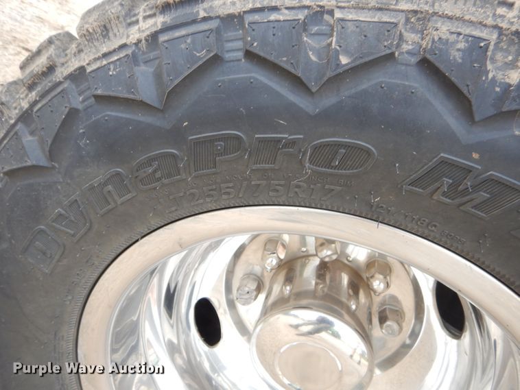 image for item ED9346 2011 Ford F350 SuperCab bale bed pickup truck