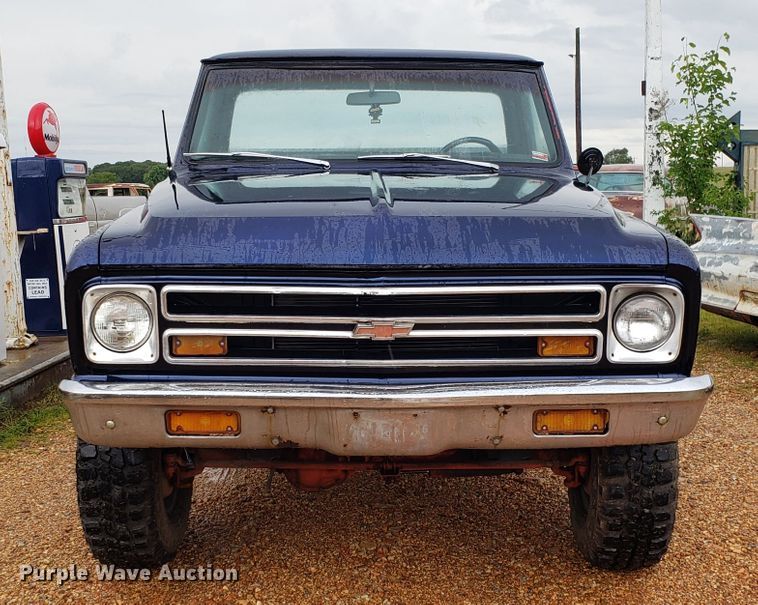 image for item EL9500 1968 Chevrolet K10 pickup truck