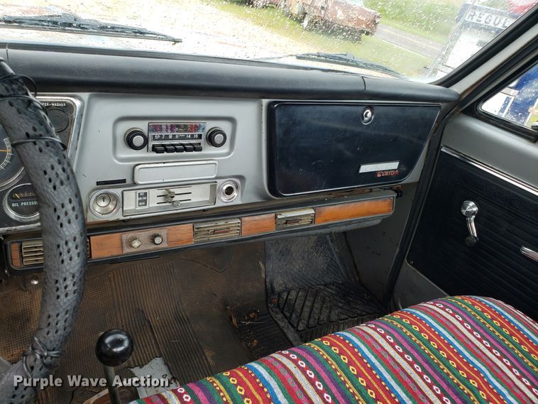 image for item EL9502 1969 GMC C10 pickup truck