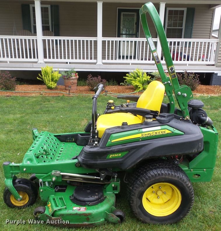 image for item EM9766 2014 John Deere Z930R lawn mower