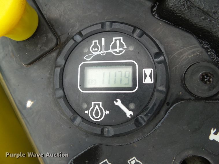 image for item EM9766 2014 John Deere Z930R lawn mower