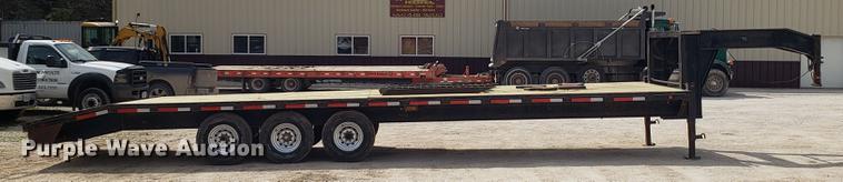 image for item EN9863 2002 Road equipment trailer