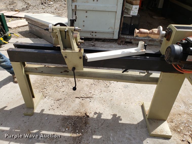 image for item EN9865 Min Max Arbor P124 lathe