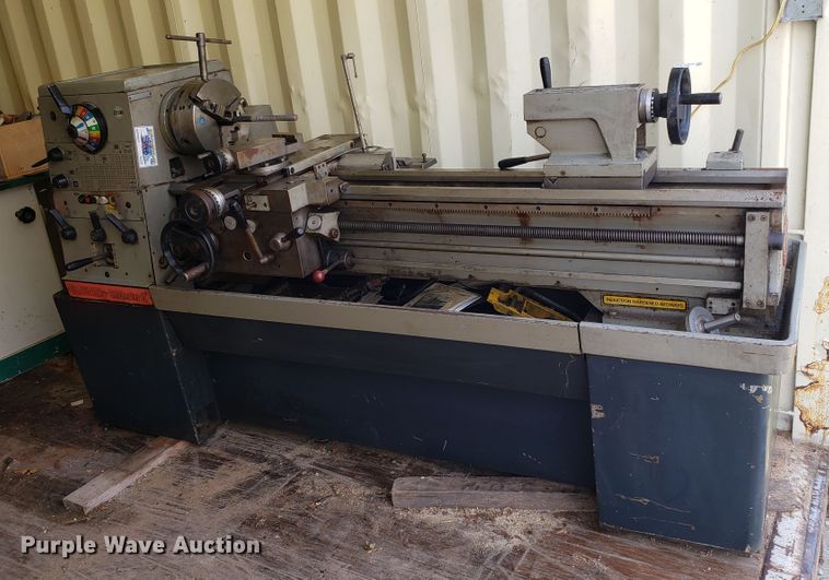image for item EN9866 Clausing Colchester lathe