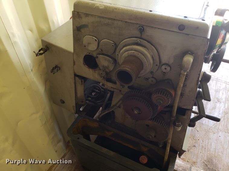 image for item EN9866 Clausing Colchester lathe