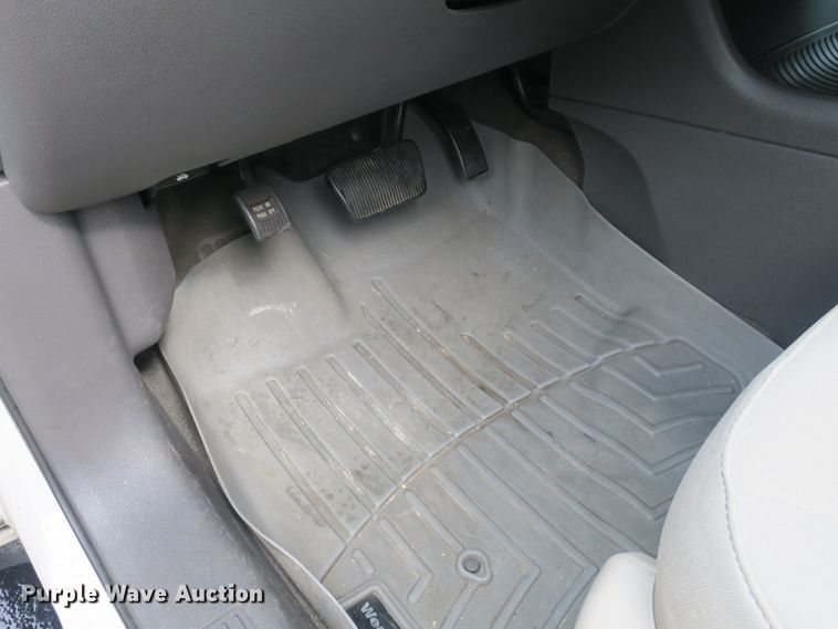 2013 Ford Edge SUV in Springfield, MO Item EO9492 sold Purple Wave