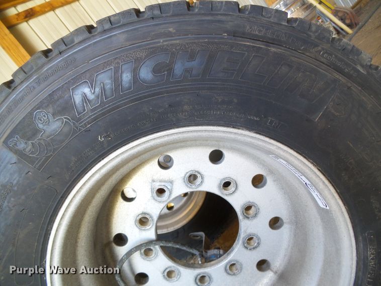 image for item EQ9106 (4) Michelin X One XDN2 445/50R22.5 super single tires and wheels