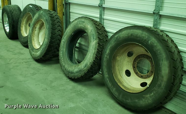 image for item ET9752 Tires and wheels