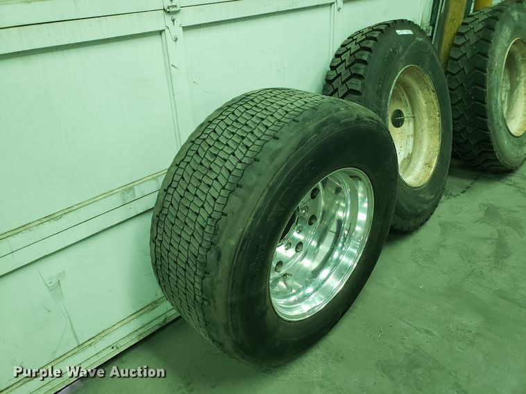 image for item ET9752 Tires and wheels