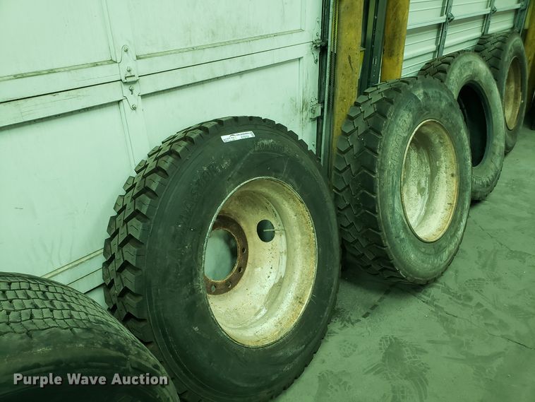 image for item ET9752 Tires and wheels