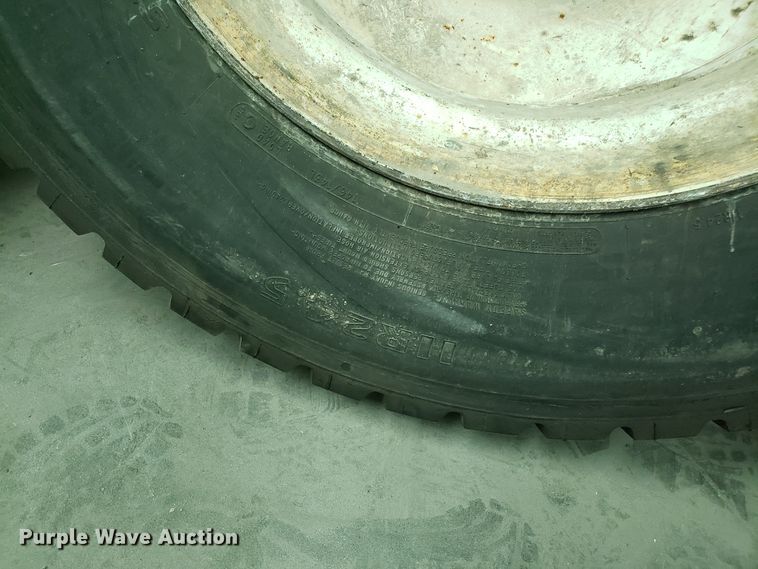 image for item ET9752 Tires and wheels