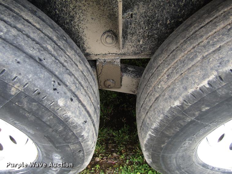 image for item EU9656 2001 Kiefer Built utility trailer