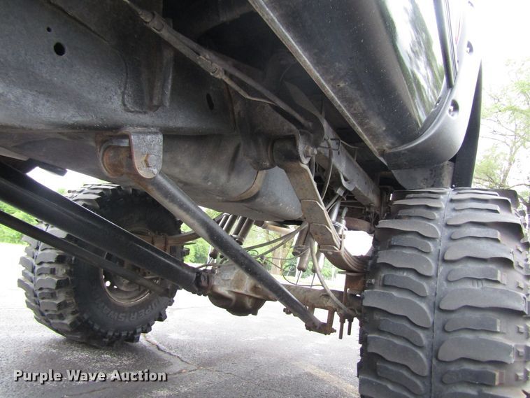 image for item EU9705 1991 GMC Sierra 1500 pickup truck