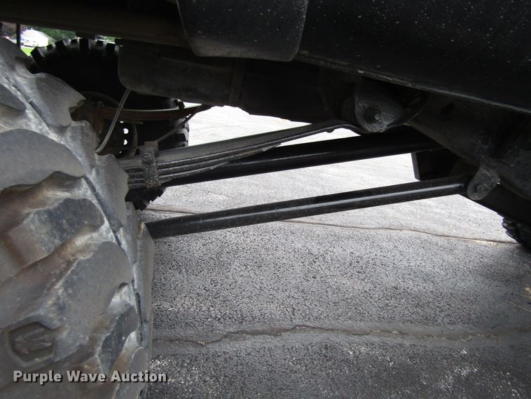 image for item EU9705 1991 GMC Sierra 1500 pickup truck