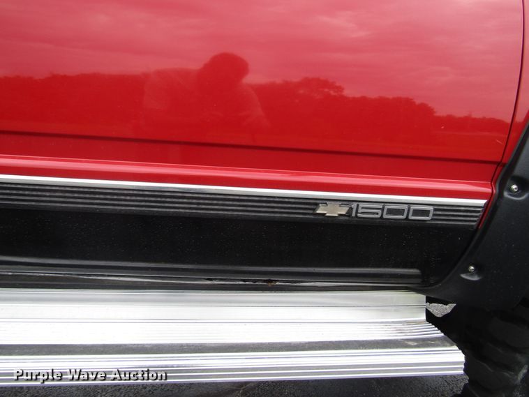 image for item EU9705 1991 GMC Sierra 1500 pickup truck