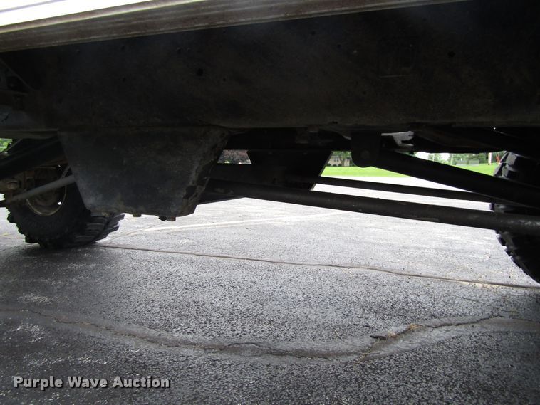 image for item EU9705 1991 GMC Sierra 1500 pickup truck