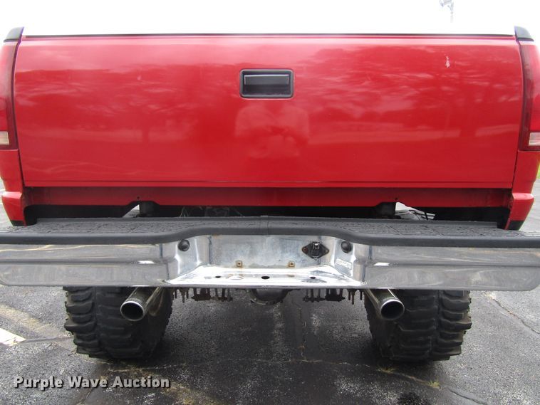 image for item EU9705 1991 GMC Sierra 1500 pickup truck