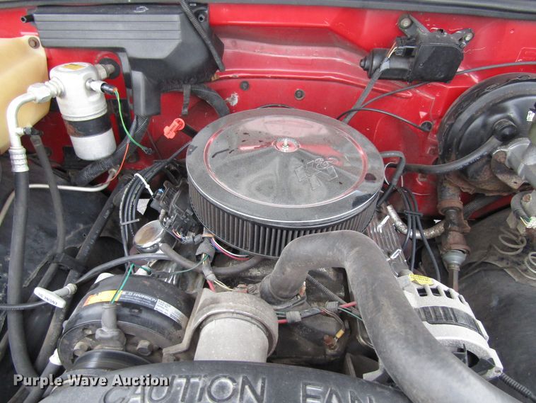 image for item EU9705 1991 GMC Sierra 1500 pickup truck