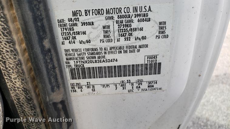 image for item EU9837 2003 Ford F250 Super Duty SuperCab pickup truck