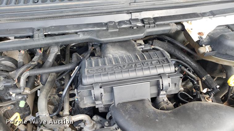 image for item EU9838 2006 Ford F250 Super Duty utility bed pickup truck