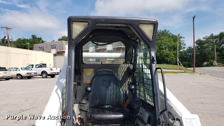 image for item EU9839 2006 Bobcat S250 skidsteer