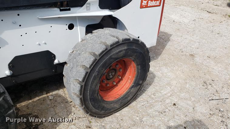 image for item EU9839 2006 Bobcat S250 skidsteer