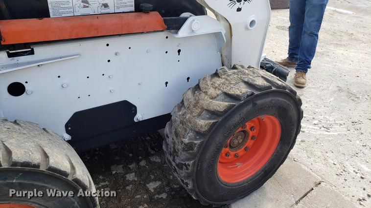 image for item EU9839 2006 Bobcat S250 skidsteer