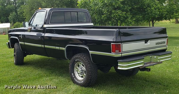 image for item EU9844 1985 Chevrolet K30 pickup  truck