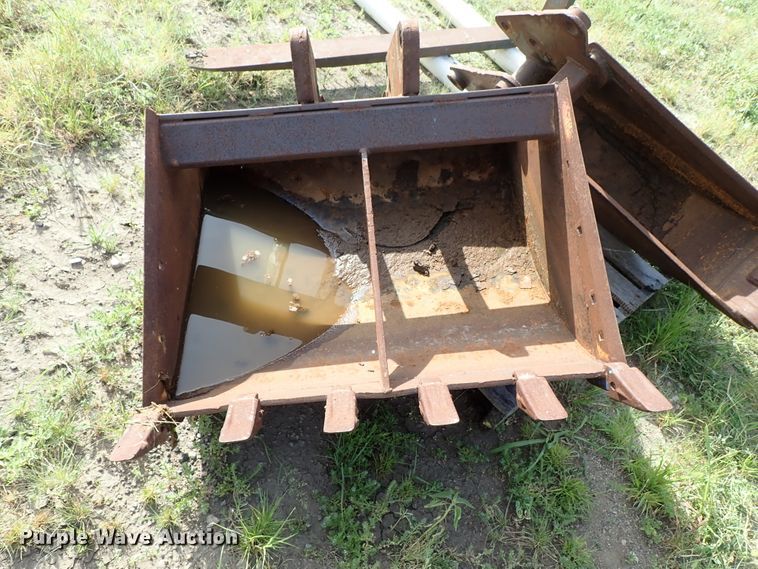 image for item FB9240 (3) attachments