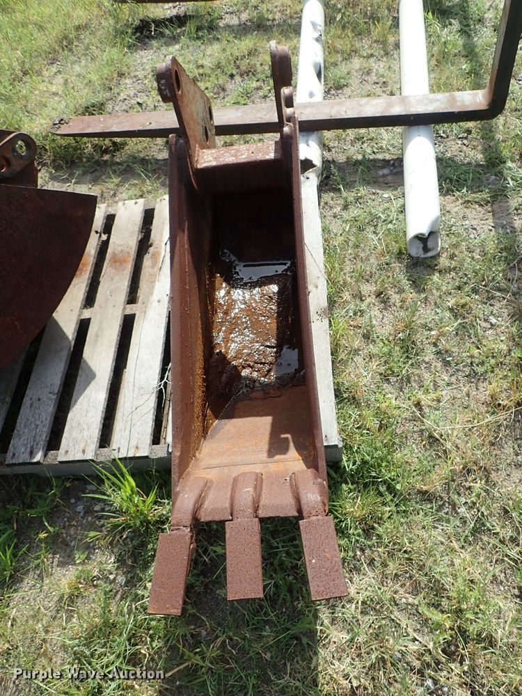 image for item FB9240 (3) attachments