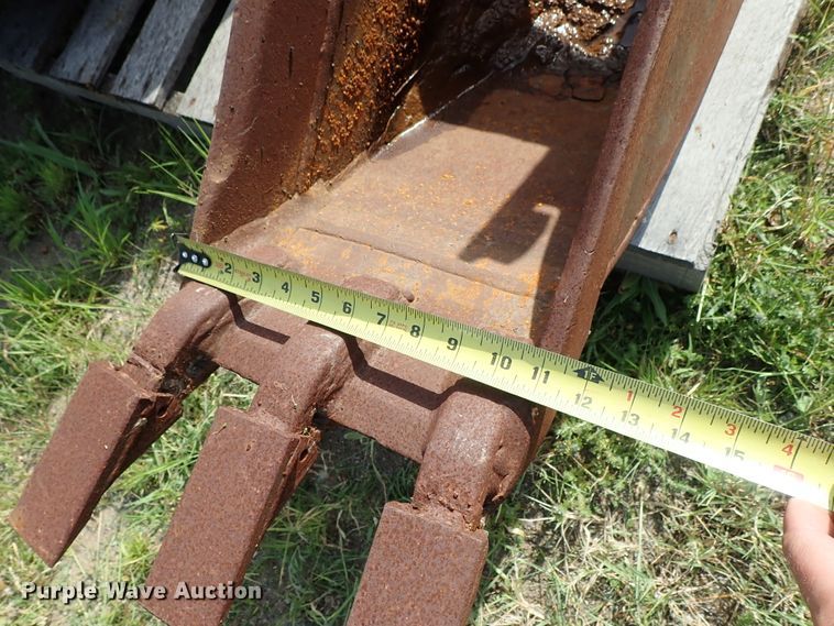 image for item FB9240 (3) attachments