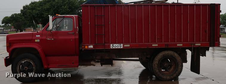 image for item FE9618 1980 Chevrolet C70 dump truck