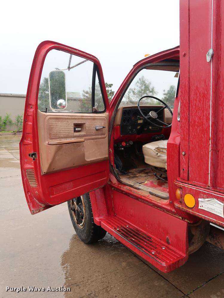 image for item FE9618 1980 Chevrolet C70 dump truck