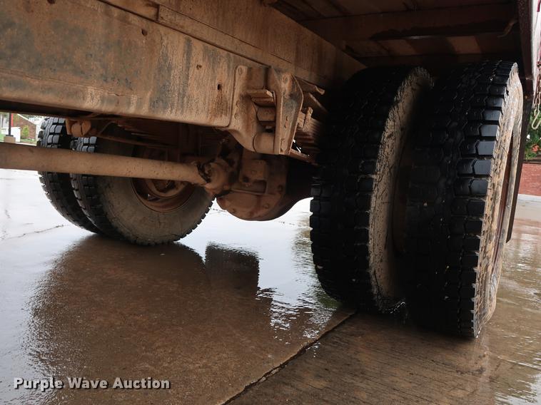 image for item FE9618 1980 Chevrolet C70 dump truck