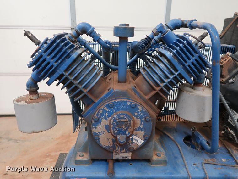image for item FE9681 2003 Quincy QT-15 air compressor