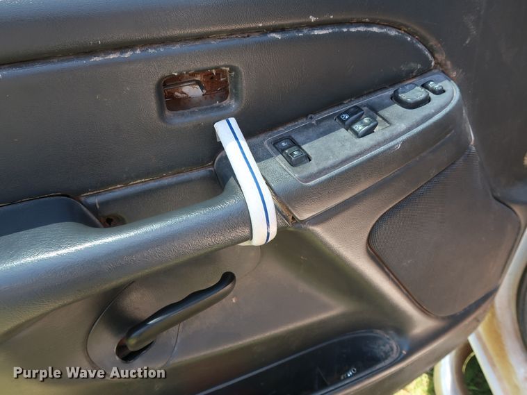 image for item FE9682 2005 Chevrolet Silverado 1500 Ext. Cab pickup truck