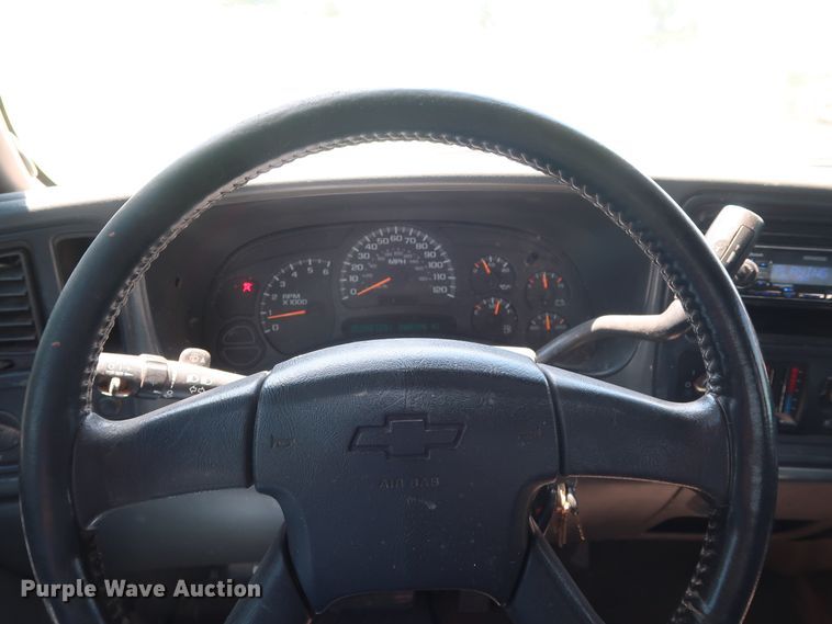 image for item FE9682 2005 Chevrolet Silverado 1500 Ext. Cab pickup truck