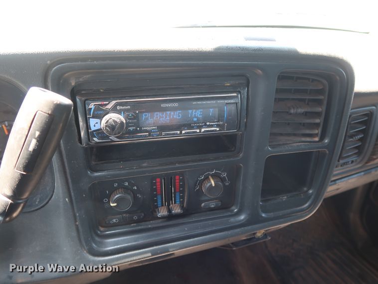 image for item FE9682 2005 Chevrolet Silverado 1500 Ext. Cab pickup truck