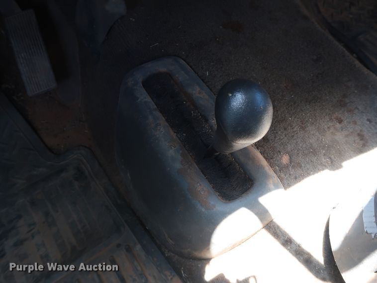 image for item FE9682 2005 Chevrolet Silverado 1500 Ext. Cab pickup truck