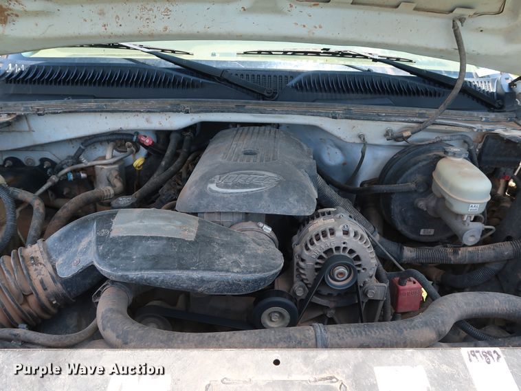 image for item FE9682 2005 Chevrolet Silverado 1500 Ext. Cab pickup truck