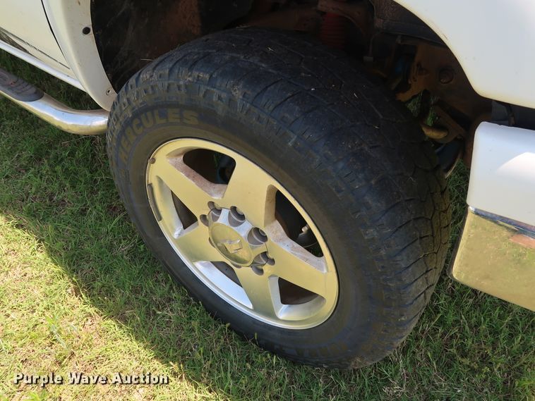 image for item FE9682 2005 Chevrolet Silverado 1500 Ext. Cab pickup truck