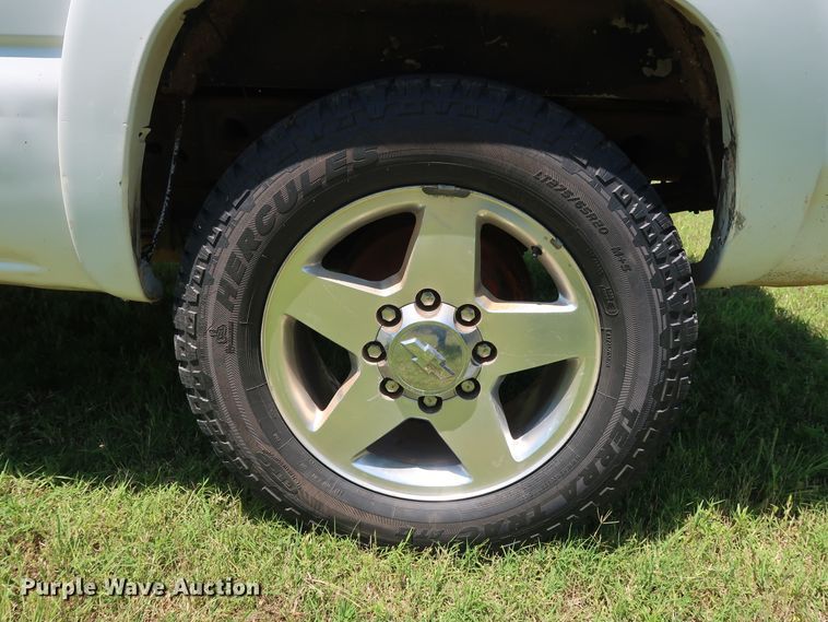 image for item FE9682 2005 Chevrolet Silverado 1500 Ext. Cab pickup truck