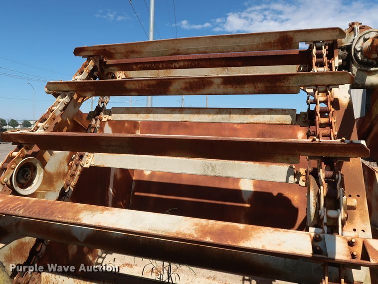 image for item FE9686 Hancock scraper elevator and paddles