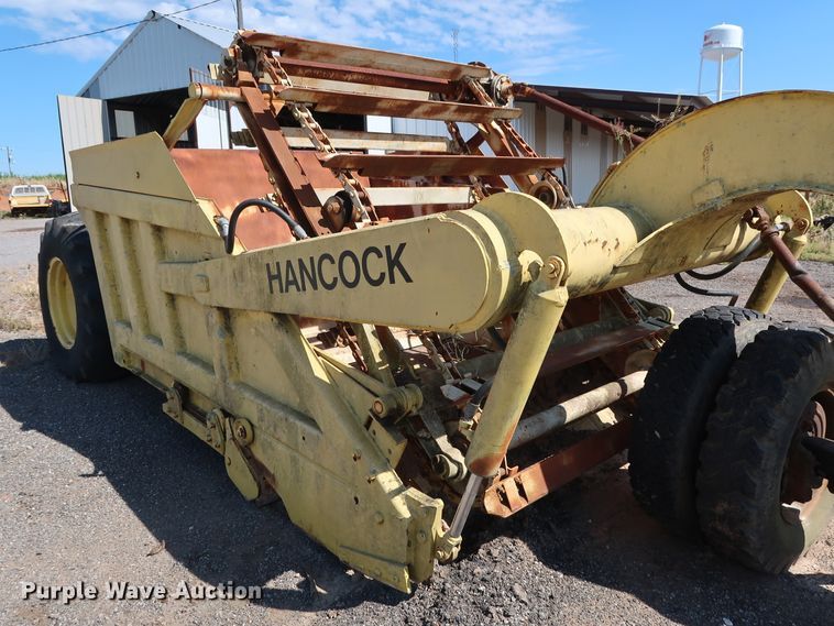image for item FE9686 Hancock scraper elevator and paddles