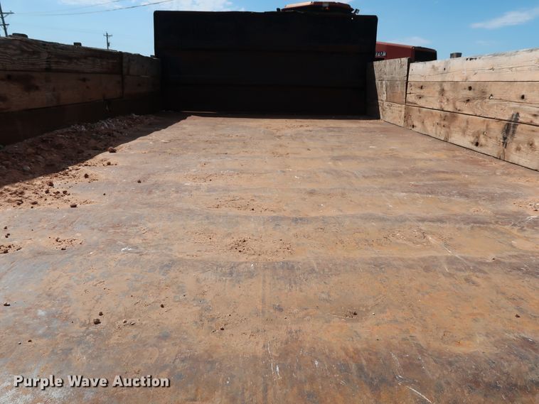 image for item FE9687 1995 Ford F700 dump flatbed truck