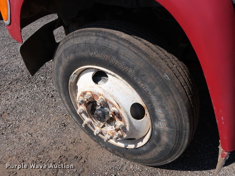 image for item FE9687 1995 Ford F700 dump flatbed truck