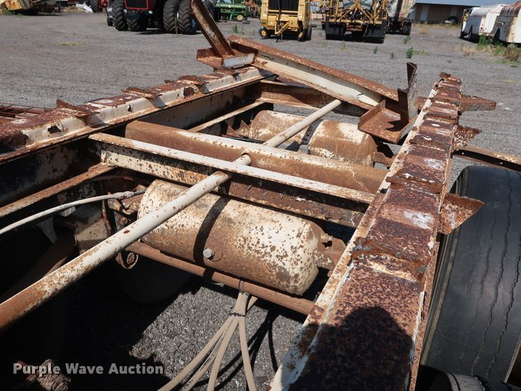 image for item FE9689 Rear axle assembly